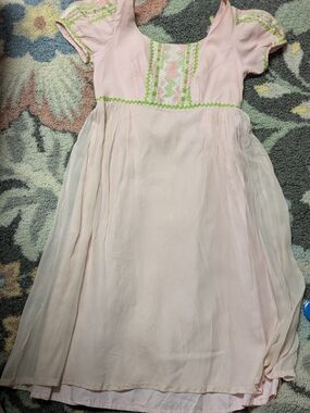 Vintage Pink Embroidered Short-Sleeve Dress
